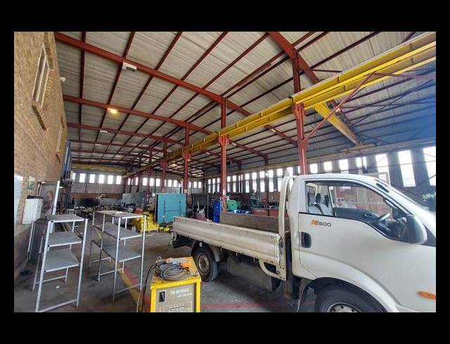 1,600M² WAREHOUSE TO LET IN ANDERBOLT